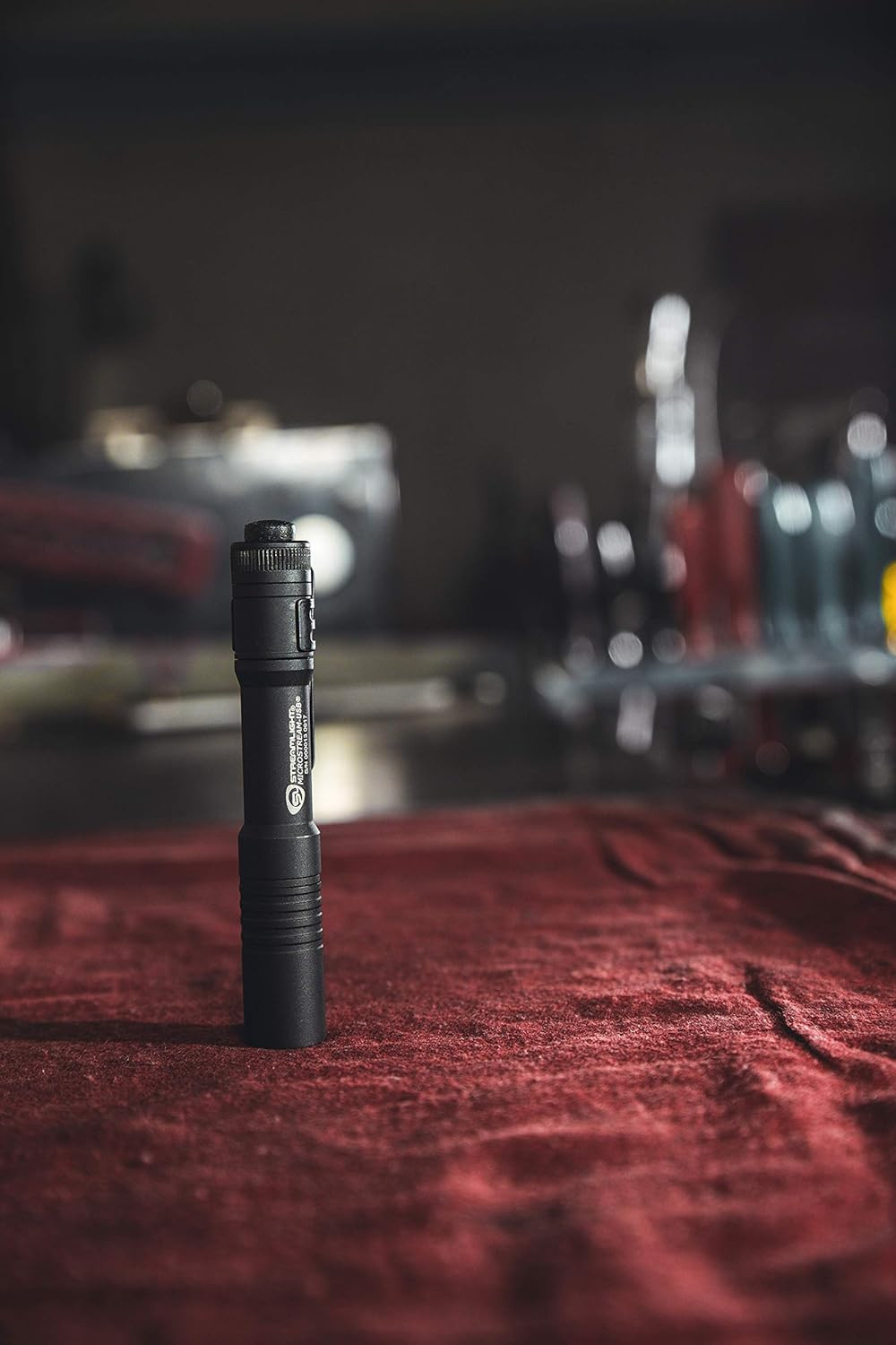 66604 Microstream USB 250-Lumen 1150-Candela EDC Ultra-Compact LED Flashlight wi
