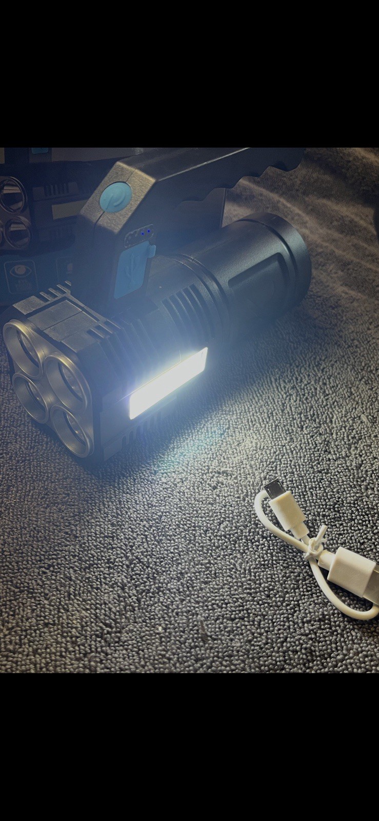 Rechargeable LED Flashlight