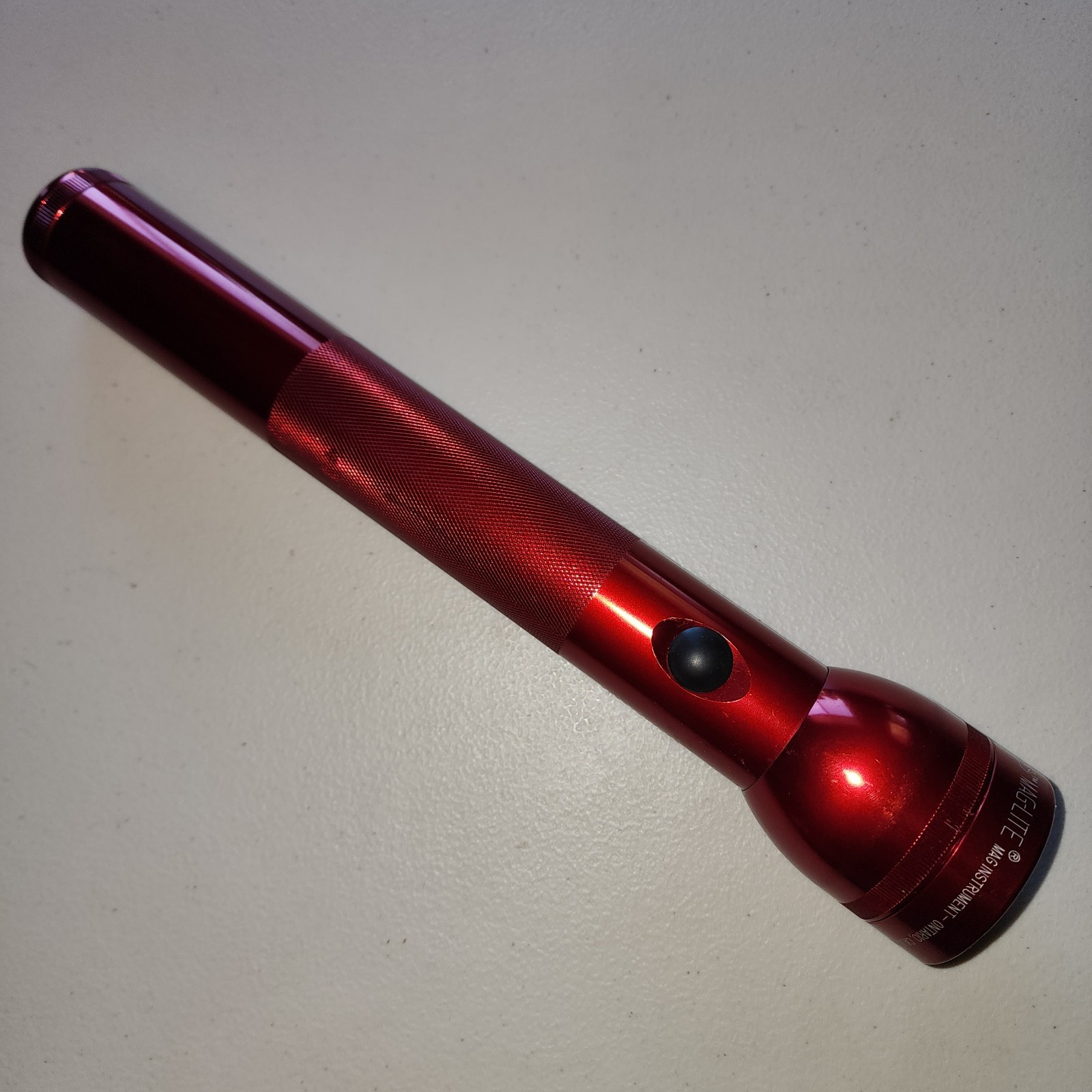 Red 12.5” MAGLITE 3 D Cell Flashlight Aluminum Made in USA Triumph Seed Logo