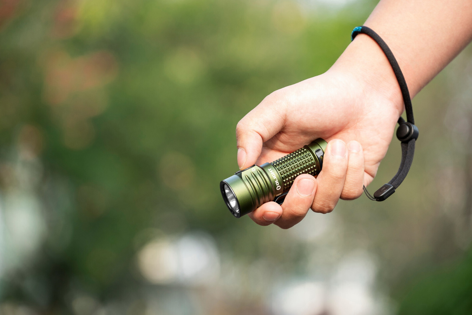 Olight Baton Turbo Compact EDC Flashlight, 510m Long-Range Beam, OD Green, 1000L