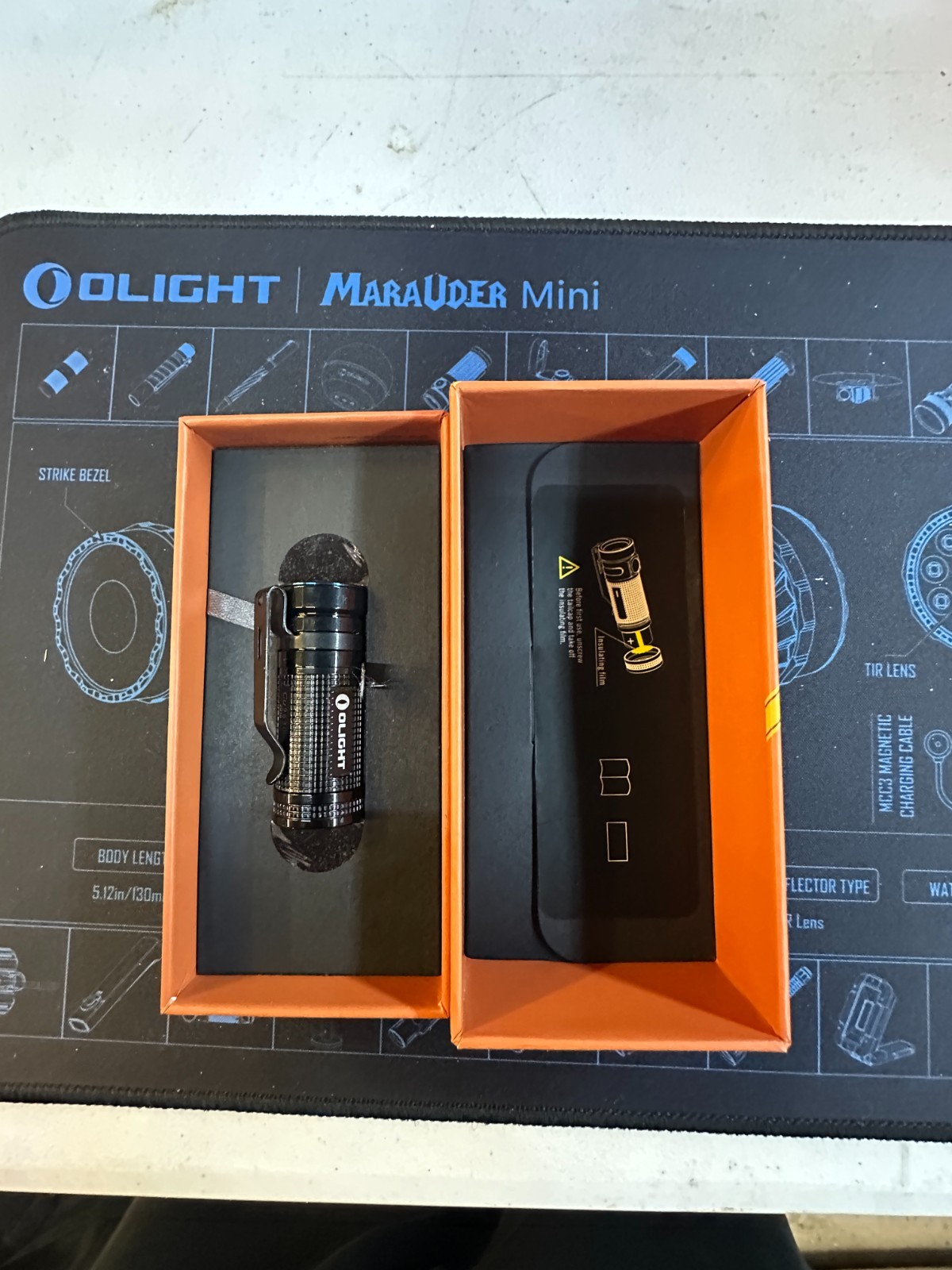 Olight SMINI BATON Cu Black Onyx