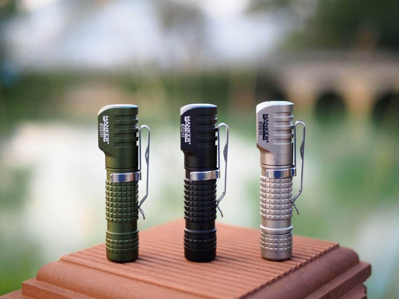 Manker E02 III AAA / 10440 Flashlight