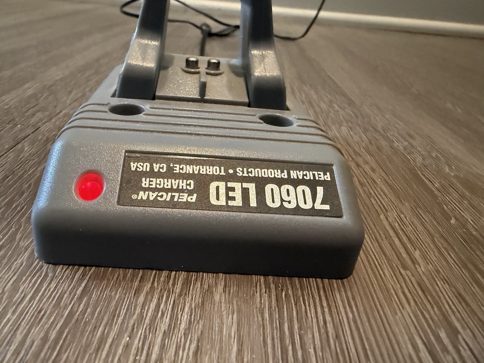 Pelican 7060 Flashlight Charger – Working