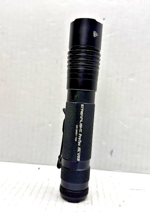 Streamlight 88052 Protac HL USB 1000-Lumen Multi-Fuel USB Rechargeable Professio