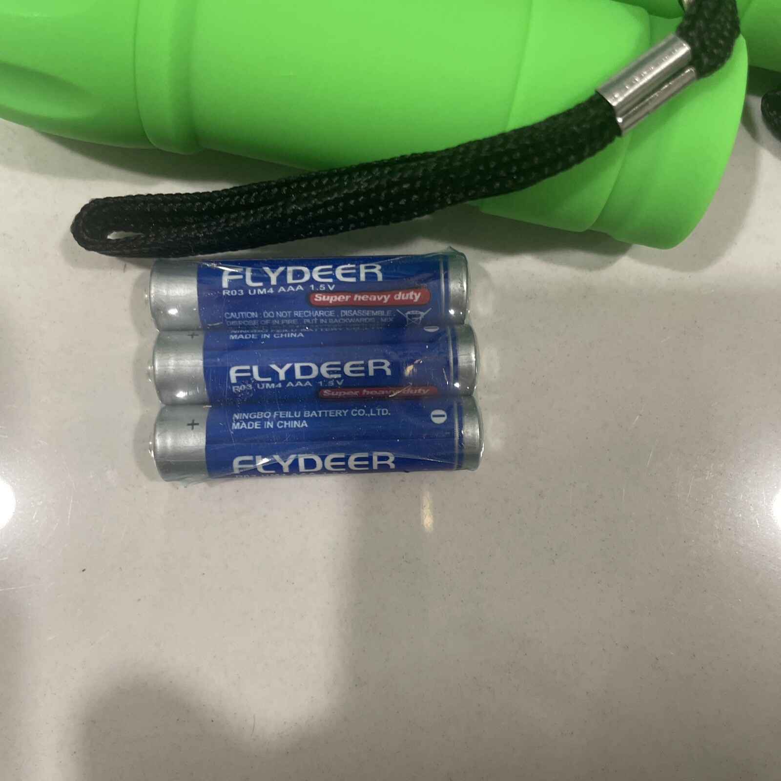 NEW X2 9 BULB LED FLASHLIGHTS batteries included Lime Green Pocket Light