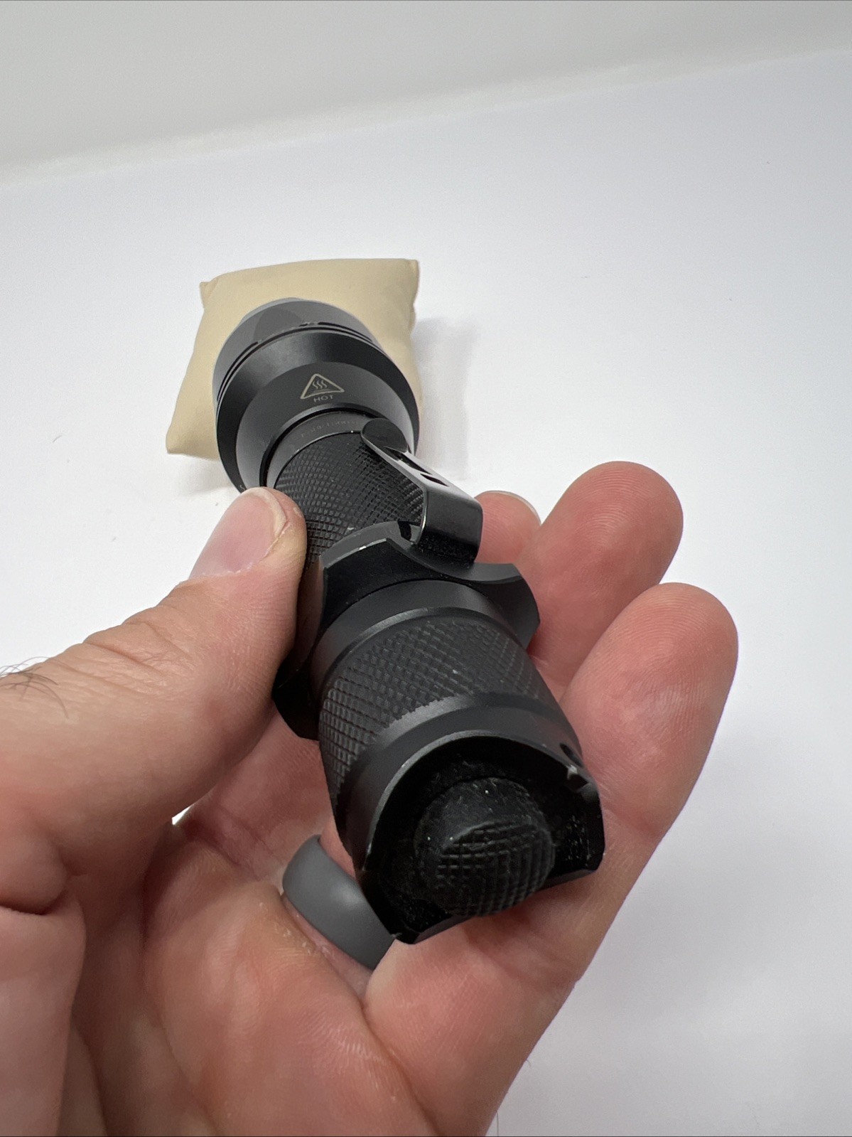 FENIX TK22 Flashlight