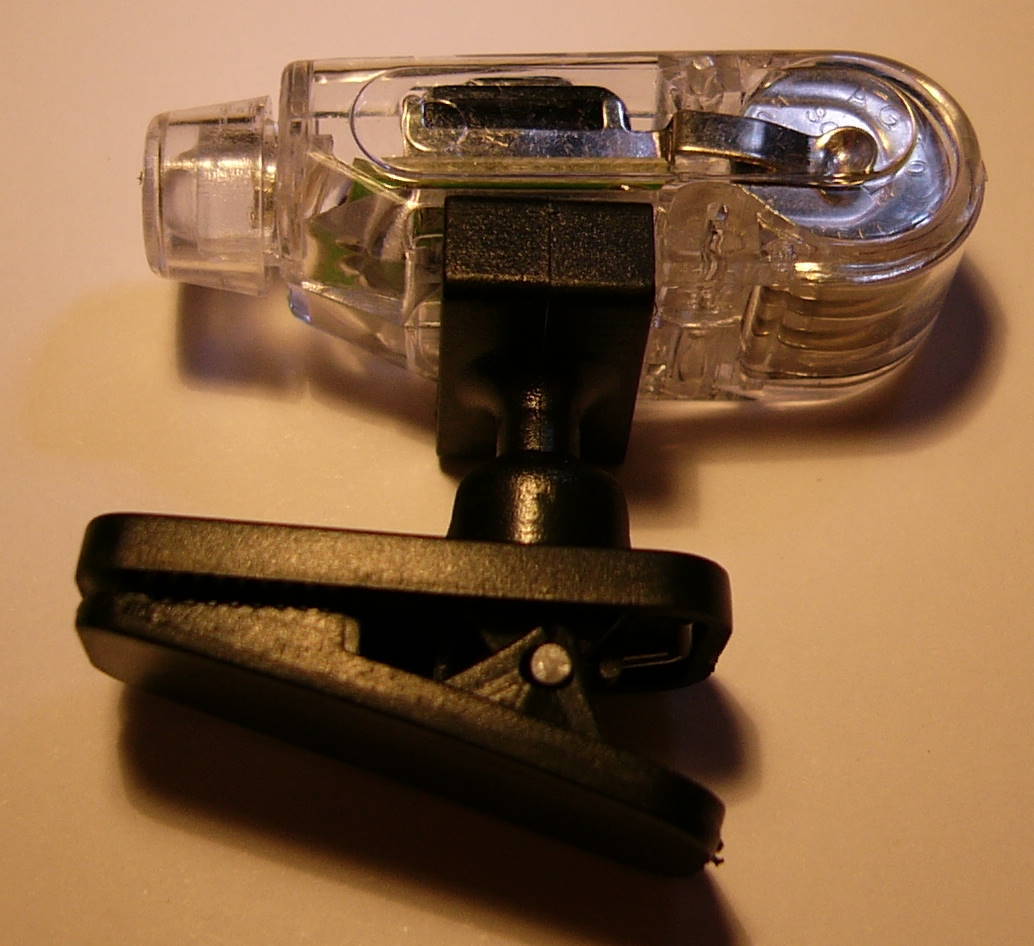 Clip On White LED Light with Swivel – Batteries AG10 Included – SE FL3404B